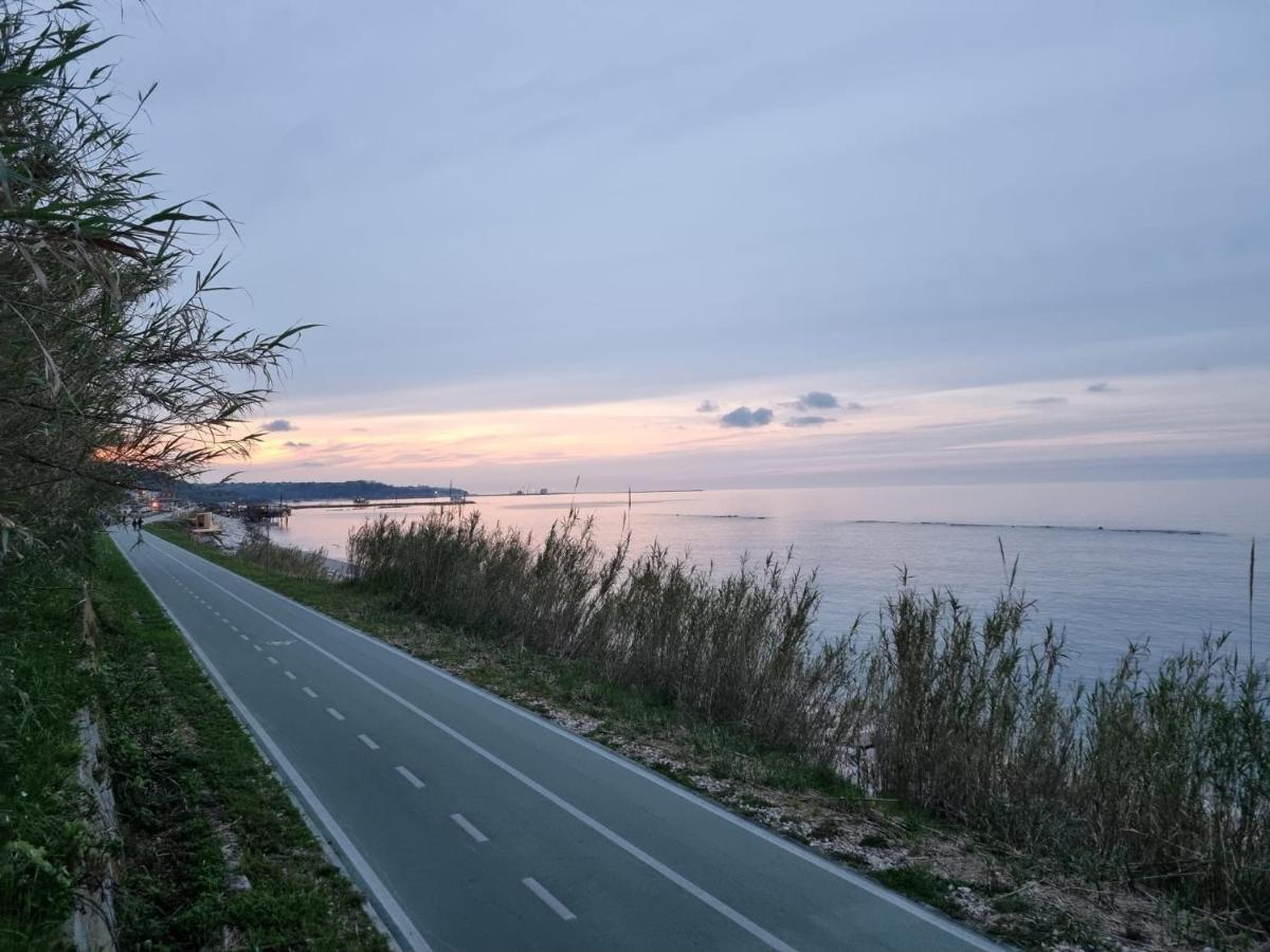 Borgoamare Zagar&Trabocchi Leilighet Marina di San Vito Eksteriør bilde